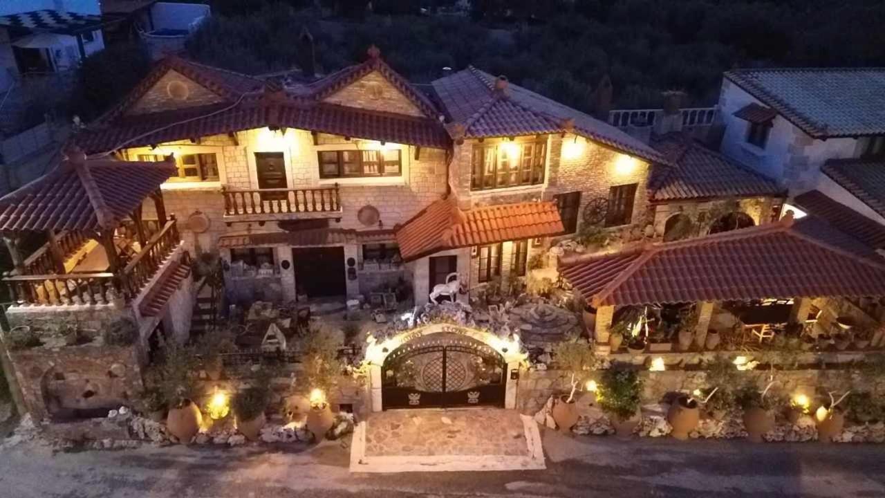 Koumos Stone Apartment *