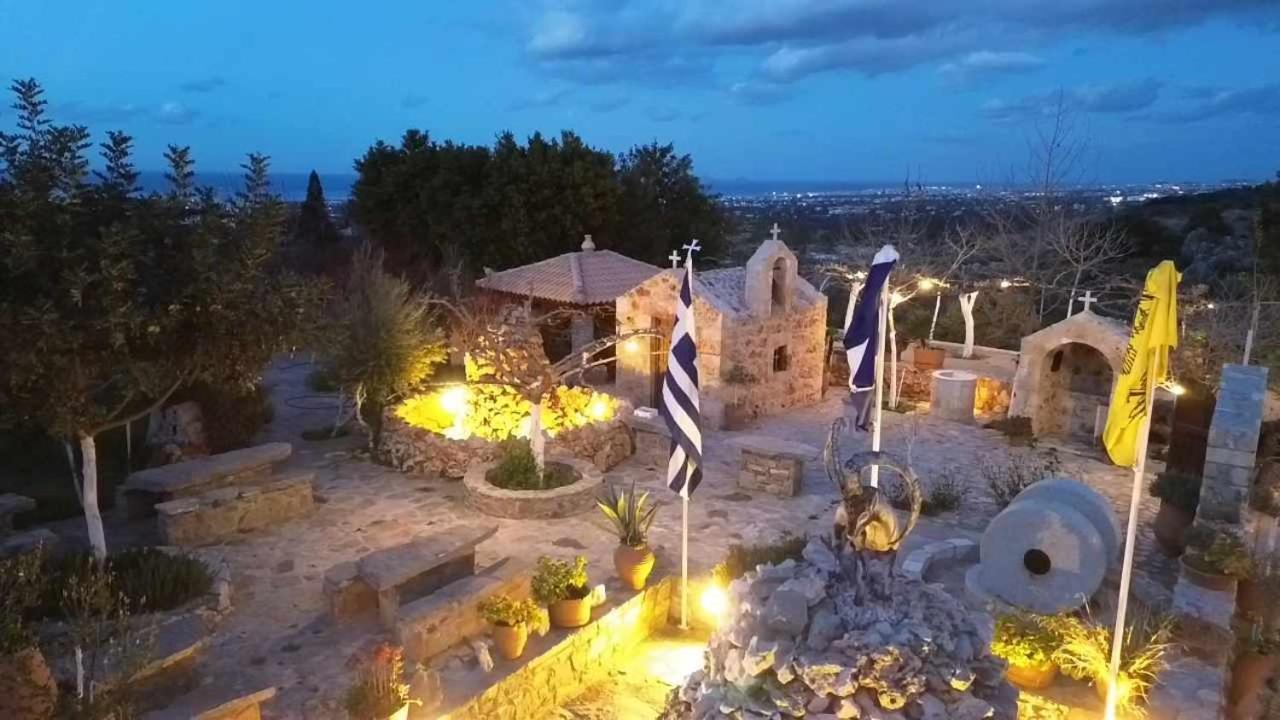 Koumos Stone Apartment