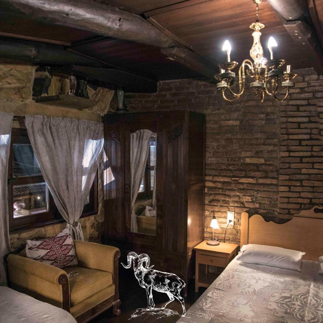 Koumos Stone Apartment *